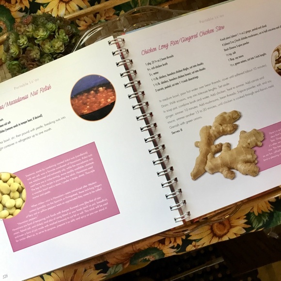 Entertaining Island Style: 101 Great Recipes and Tips from Hawaii Cookbook - Picture 8 of 11